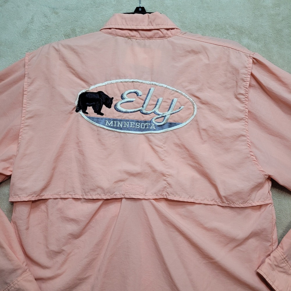 Spicy Tuna Fishing Shirt Ely‎ Minnesota Bear Embroidered Vented Back Sz M Salmon